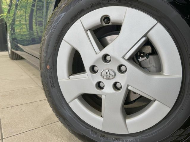 �y����15�C���`�A���~�z�C�[���z�O�ςɃ}�b�`���������A���~�z�C�[���𑕒����Ă���܂��B�e��ЊO�A���~�z�C�[����A�X�^�b�h���X�^�C�����戵�����Ă���܂��B���񂲑��k����������