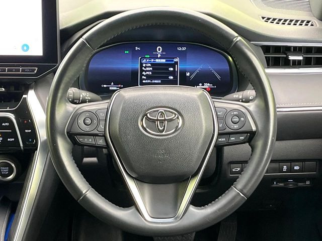 ステアリングも使用感が少なく、きれいな状態となっております♪