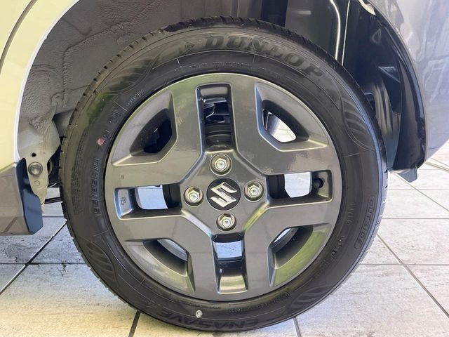 �y����14�C���`�A���~�z�C�[���z�O�ςɃ}�b�`���������A���~�z�C�[���𑕒����Ă���܂��B�e��ЊO�A���~�z�C�[����A�X�^�b�h���X�^�C�����戵�����Ă���܂��B���񂲑��k����������