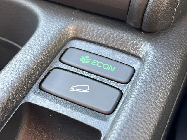 �y�_�E���q���A�V�X�g�z�}�ȍ⓹������Ƃ��Ɏ����Ńu���[�L�𐧌�A���̒ᑬ�x��ۂ��܂��B�ᓹ�∫�H�ȂǊ���₷���H�ʂ̉����ł��^�C�������b�N���Ȃ�������S!�n���h������ɏW���ł��܂�!