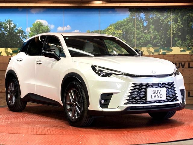 �������x�̃K���X�疌�ŝ����͂������A�㎿�ȃc���E����������B���O����_���J�����؂Ȉ��Ԃ�ی삵�A�F�����E�򉻂�h�~�B�u�e�X�v���b�V���R�[�g�v�A�u�e�v���~�b�T�R�[�g�v���炨�I�т��������܂��B