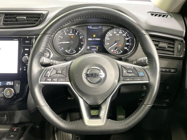 �y�����v�����X�e�A�����O�z�㎿�Ȋv���g�p���邱�ƂŁA��ɂ����������݂ƂĂ��^�]���₷���n���h���ł���