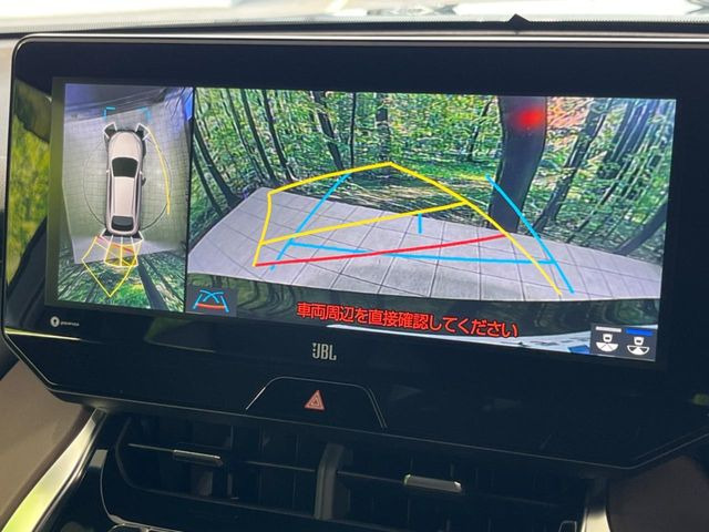 【パノラミックビューモニター】専用のカメラにより、上から見下ろしたような視点で360度クルマの周囲を確認することができます☆死角部分も確認しやすく、狭い場所での切り返しや駐車もスムーズに行えます。