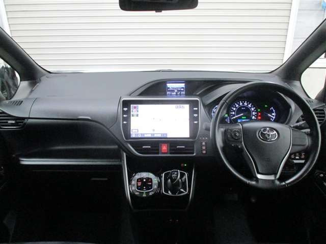 ヴォクシー1.8 ハイブリッド ZS 煌III