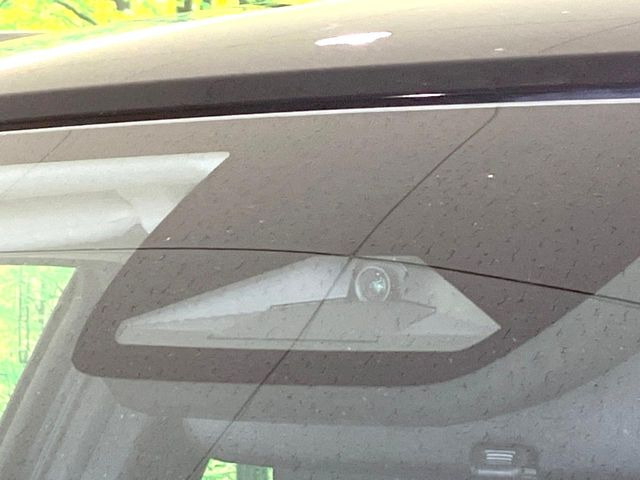 �y�z���_�Z���V���O�z���s���ɑO���̎ԗ�����F�����A�Փ˂������Ȏ��͌x��ƃu���[�L�ŏՓˉ���Ɣ�Q�y�����A�V�X�g�B�����S�Ƀh���C�u�����y���݂��������܂��B