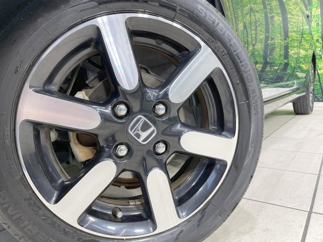 �y����14�C���`�A���~�z�C�[���z�O�ςɃ}�b�`���������A���~�z�C�[���𑕒����Ă���܂��B�e��ЊO�A���~�z�C�[����A�X�^�b�h���X�^�C�����戵�����Ă���܂��B���񂲑��k����������