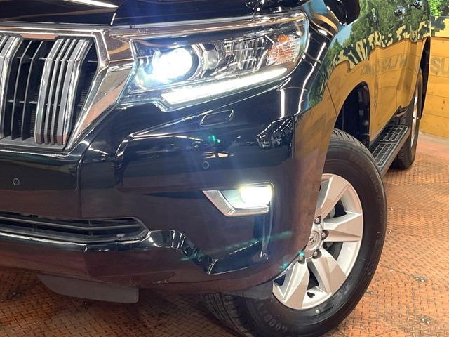 �yLED�w�b�h���C�g�z���V����ԑ��s�����ǍD�Ȏ��E���m�ۂ����S���ĉ^�]�ł��鍂�P�xLED�w�b�h���C�g�𑕔�!�_�����x�������A����d�͂��}�����Ă��܂��B