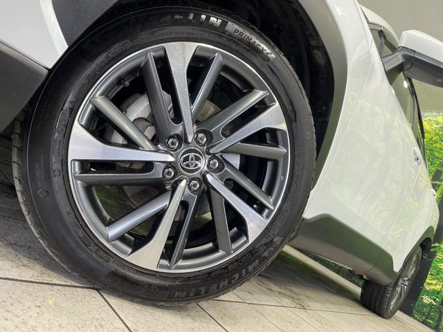 �y���������C���`�A���~�z�C�[���z�O�ςɃ}�b�`���������A���~�z�C�[���𑕒����Ă���܂��B�e��ЊO�A���~�z�C�[����A�X�^�b�h���X�^�C�����戵�����Ă���܂��B���񂲑��k����������