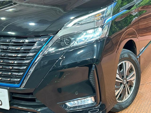 �yLED�w�b�h���C�g�z���V����ԑ��s�����ǍD�Ȏ��E���m�ۂ����S���ĉ^�]�ł��鍂�P�xLED�w�b�h���C�g�𑕔�!�_�����x�������A����d�͂��}�����Ă��܂��B