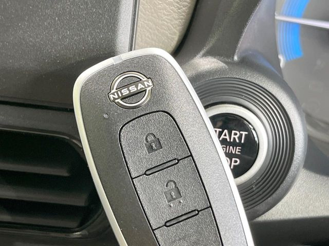 �y�C���e���W�F���g�L�[�z�J�o����|�P�b�g�ɓ��ꂽ�܂܂ł��h�A�̎{���E�������\�ȃX�}�[�g�L�[�𑕔��B�G���W���̃I���E�I�t�����J�M�����o���K�v����������Ƃ��Ă��֗��ł���