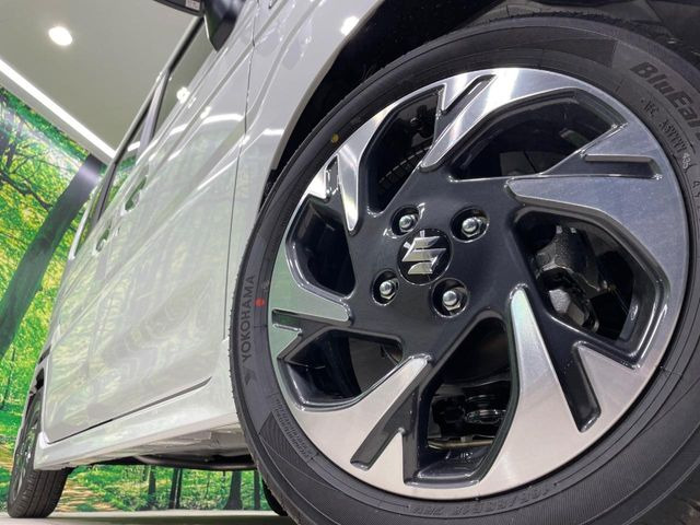 �y����15�C���`�A���~�z�C�[���z�O�ςɃ}�b�`���������A���~�z�C�[���𑕒����Ă���܂��B�e��ЊO�A���~�z�C�[����A�X�^�b�h���X�^�C�����戵�����Ă���܂��B���񂲑��k����������