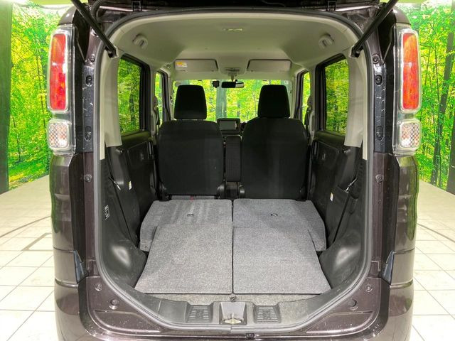 ���i�̂���������ʋ΁A���}���ɏ\���ȉ׎��X�y�[�X���m�ۂ��Ă���܂��B�Z�J���h�V�[�g��|���ƁA�傫�ȉו��̐ύڂ��\�ł���