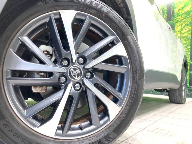 �y����18�C���`�A���~�z�C�[���z�O�ςɃ}�b�`���������A���~�z�C�[���𑕒����Ă���܂��B�e��ЊO�A���~�z�C�[����A�X�^�b�h���X�^�C�����戵�����Ă���܂��B���񂲑��k����������