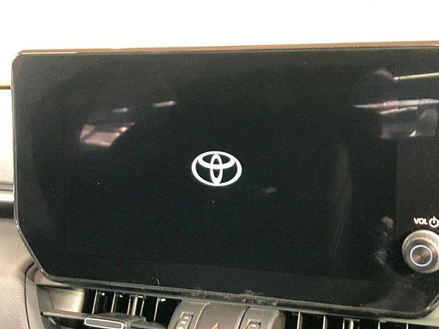 �y10.5�C���` �f�B�X�v���C�I�[�f�B�I�z���ʂ̃f�B�X�v���C��AppleCarPlay��AndroidAuto�����p�\�B�傫�ȉ�ʂŃX�}�z�i�r�A�v���������p���������܂���