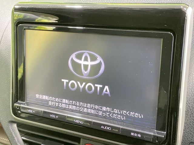 �y�����i�r�z�l�C�̏����i�r�𑕔����Ă���܂��B�i�r�̎g���₷���͂������A�I�[�f�B�I�@�\���[��!�L�����v�◷�s�͂������A�ʋ΂┃�����ȂǕ��i�̃h���C�u���y�����Ȃ�͂���