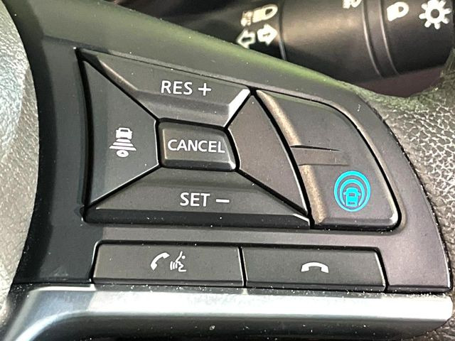 �y�v���p�C���b�g�z�������H�ł̒��������s���y��!!�a�؎��Ə��񑖍s�̃V�[���ŁA�A�N�Z���E�u���[�L�E�X�e�A�����O�������Ő��䂵�A�������^�]�̕��S���y�����Ă���܂���