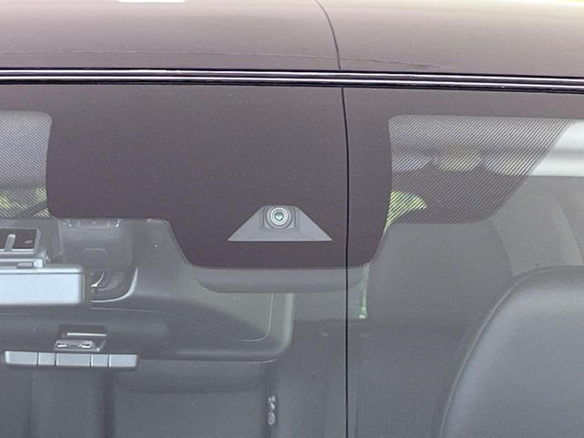 �y�G�}�[�W�F���V�[�u���[�L�z���s���ɑO���̎ԗ�����F�����A�Փ˂������Ȏ��͌x��ƃu���[�L�ŏՓˉ���Ɣ�Q�y�����A�V�X�g�B�����S�Ƀh���C�u�����y���݂��������܂��B