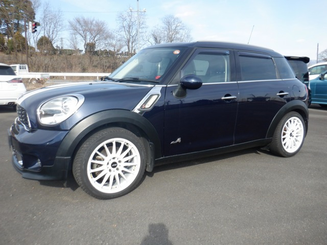 ミニクロスオーバークーパー S オール4 4WD