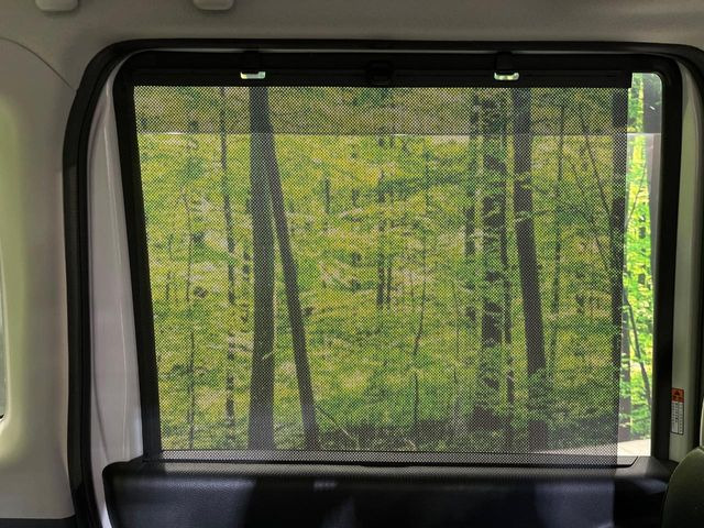 �y���[���V�F�[�h�z��������ԊO����̌���ῂ����Ƃ��ɃT�b�ƈ����o���Ďg����A���[���i�[�^�C�v�̃T���V�F�[�h�𑕔��B��Ȃɏ�������q�l���E�g�E�g�����������ȂǁA���Ђ����p����������