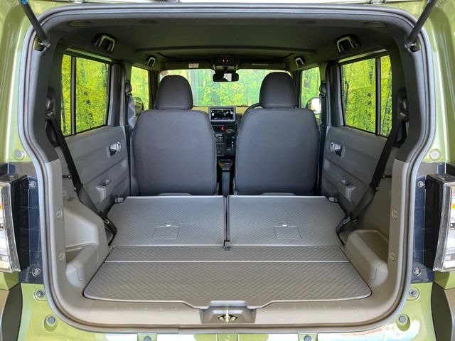 ���i�̂���������ʋ΁A���}���ɏ\���ȉ׎��X�y�[�X���m�ۂ��Ă���܂��B�Z�J���h�V�[�g��|���ƁA�傫�ȉו��̐ύڂ��\�ł���