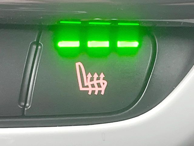 ���t�����g�V�[�g�q�[�e�B���O:�^�]�ȁE����ȋ��ɎO�i�K�Œ��߂��\�ȃV�[�g�q�[�^�[�𑕔����Ă���܂��B�G�߂��킸���K�ɂ��g�p���������܂��B