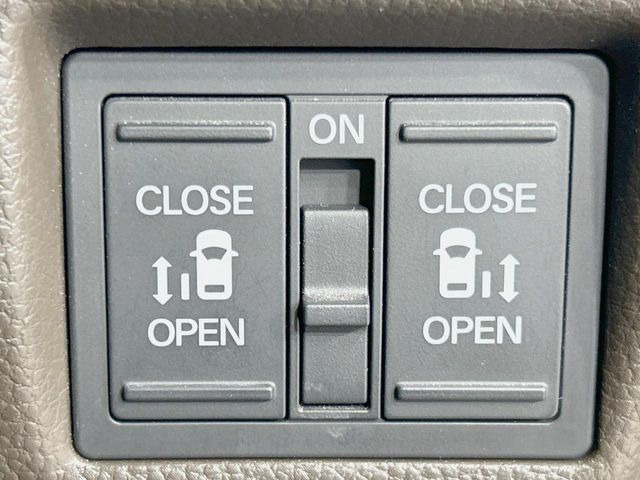 �y�����p���[�X���C�h�h�A�z�X�}�[�g�L�[��^�]�Ȃ̃X�C�b�`�Ō�ȗ����X���C�h�h�A�̊J���\���d��������͂����ăh�A���J����K�v�������A�����Ȃ��q�l�ł��ȒP�ɊJ���߂ł����K�ł���