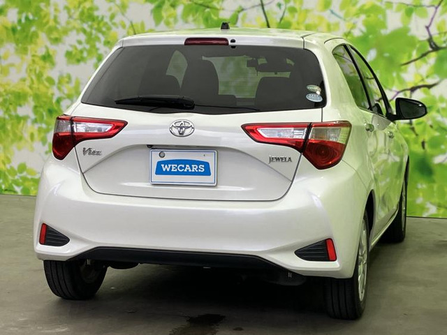 ヴィッツ1.3 ジュエラ