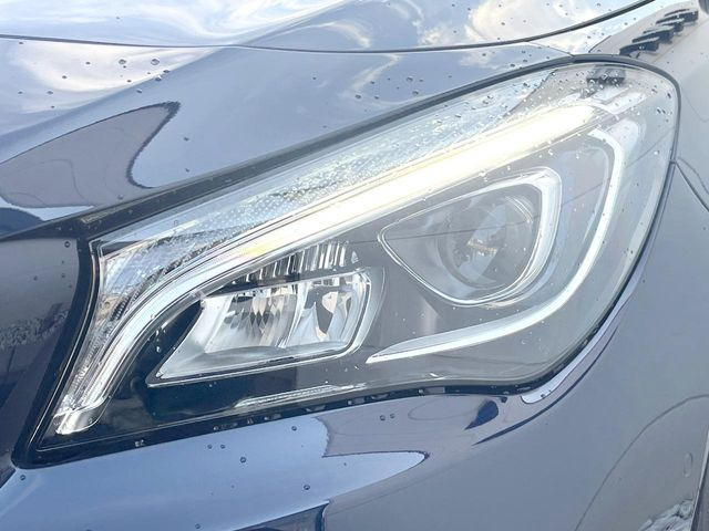 ��LED�w�b�h���C�g:��ԑ��s�����ǍD�Ȏ��E���m�ۂ����S���ĉ^�]�ł��鍂�P�xLED�w�b�h���C�g�𑕔�!�_�����x�������A����d�͂��}�����Ă��܂��B