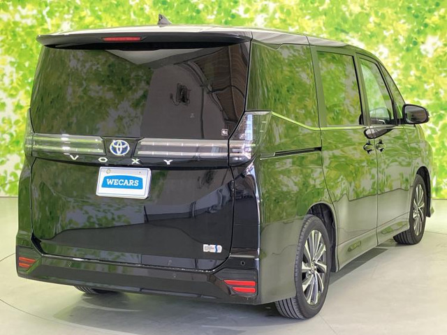 ヴォクシー1.8 ハイブリッド S-Z