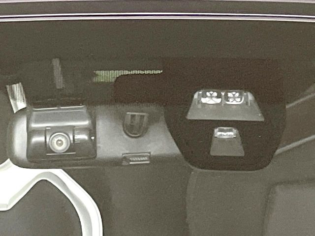 �y�V�e�B�u���[�L�A�N�e�B�u�V�X�e���z�ᑬ���s���ɑO���̎ԗ�����F�����A�Փ˂������Ȏ��͌x��ƃu���[�L�ŏՓˉ���Ɣ�Q�y�����A�V�X�g�B�����S�Ƀh���C�u�����y���݂��������܂��B