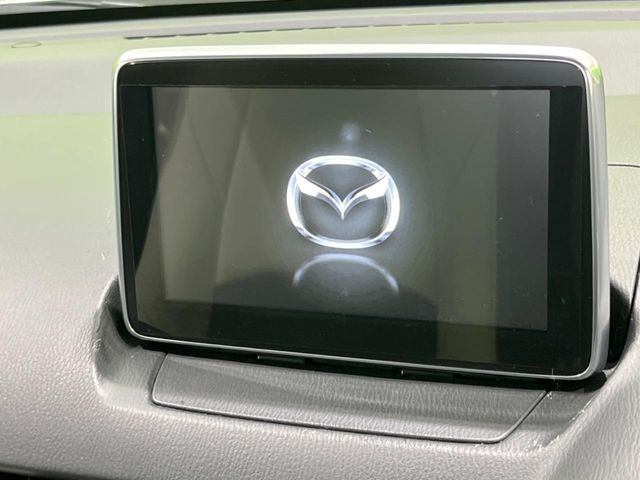 �y���[�J�[�����i�r�z�C���e���A�ɗn�����ރX�^�C���b�V���ȁu��p�݌v�v���[�J�[�i�r�𑕔��􎋔F���⑀�쐫�ȂǊ�{���\�ɂ��D��A���㎿�ȃJ�[���C�t�����y���݂��������܂��B