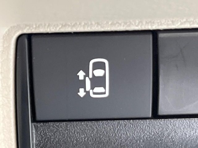 �y�p���[�X���C�h�h�A�z�X�}�[�g�L�[��^�]�Ȃ̃X�C�b�`�ŃX���C�h�h�A�̊J���\���d��������͂����ăh�A���J����K�v�������A���������q�l�ł��A�d���ו��������Ă��鎞�����N�ɊJ���߂ł��܂���