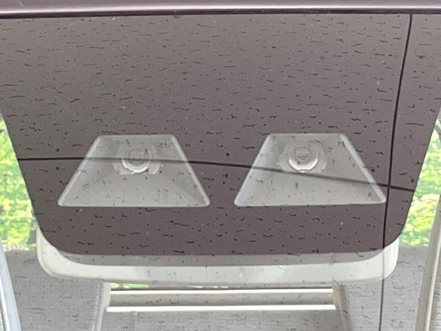 �y�X�}�[�g�A�V�X�g�z���s���ɑO���̎ԗ�����F�����A�Փ˂������Ȏ��͌x��ƃu���[�L�ŏՓˉ���Ɣ�Q�y�����A�V�X�g�B�����S�Ƀh���C�u�����y���݂��������܂��B