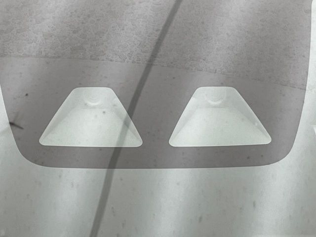 �y�X�}�[�g�A�V�X�g�z���s���ɑO���̎ԗ�����F�����A�Փ˂������Ȏ��͌x��ƃu���[�L�ŏՓˉ���Ɣ�Q�y�����A�V�X�g�B�����S�Ƀh���C�u�����y���݂��������܂��B