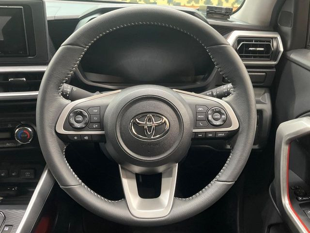 �y�����v�����X�e�A�����O�z�㎿�Ȋv���g�p���邱�ƂŁA��ɂ����������݂ƂĂ��^�]���₷���n���h���ł���