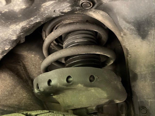 ����肪���ꂢ�Ȃ����ɁA�h�K���H�̎{�H���I�X�X���B�~��n��͂������A���ݕ��ɂ��Z���̕���A��Ń}�����E�E�B���^�[�X�|�[�c���������ɂ��D�]���������Ă���܂��B