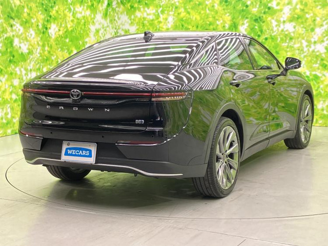 クラウンクロスオーバー2.5 G アドバンスト レザー パッケージ E-Four 4WD