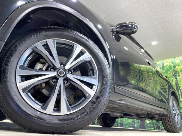 �y����18�C���`�A���~�z�C�[���z�O�ςɃ}�b�`���������A���~�z�C�[���𑕒����Ă���܂��B�e��ЊO�A���~�z�C�[����A�X�^�b�h���X�^�C�����戵�����Ă���܂��B���񂲑��k����������