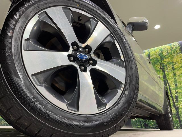 �y����17�C���`�A���~�z�C�[���z�O�ςɃ}�b�`���������A���~�z�C�[���𑕒����Ă���܂��B�e��ЊO�A���~�z�C�[����A�X�^�b�h���X�^�C�����戵�����Ă���܂��B���񂲑��k����������