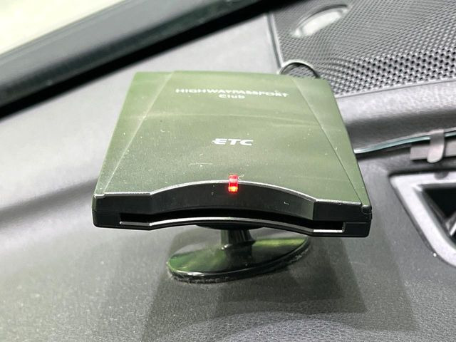 【ETC】高速道路の料金所をストレスなく通過!話題のスポットやサービスエリアに多い「スマートIC」利用時は必須のアイテムです。当店でセットアップを実施、ご納車当日からすぐにご利用いただけます!