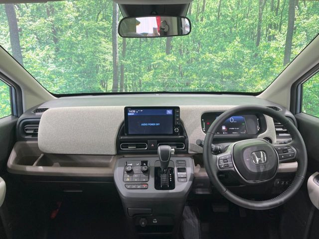 フリード1.5 e:HEV エアー EX