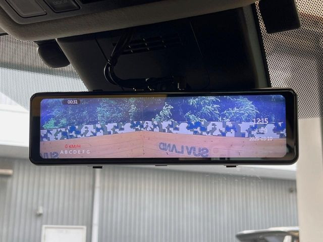 �y�f�W�^���C���i�[�~���[�^�h�����R�z��Ȃ̑傫�ȉו��⓯��҂Ō�����m�F���Â炢���ł����S!�J�������B�e�����ԗ�����̉f�������[���~���[���ɕ\���B�N���A�Ȏ��E�ŏ󋵂̊m�F���\�ł�!