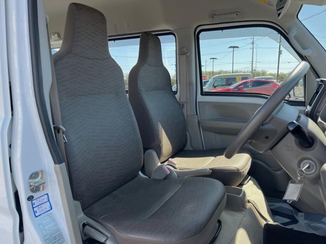 �^�]�ȃV�[�g���͎g�p�������Ȃ��A�ǍD�ȏ�ԂƂȂ��Ă��܂��B���J�Ɏg���Ă������Ƃ��悭�킩��܂��ˁB