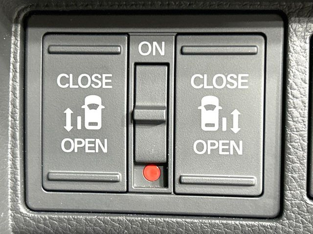 �y�����p���[�X���C�h�h�A�z�X�}�[�g�L�[��^�]�Ȃ̃X�C�b�`�Ō�ȗ����X���C�h�h�A�̊J���\���d��������͂����ăh�A���J����K�v�������A�����Ȃ��q�l�ł��ȒP�ɊJ���߂ł����K�ł���