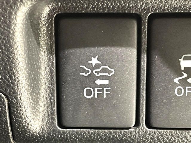 �y�X�}�[�g�A�V�X�g�z���s���ɑO���̎ԗ�����F�����A�Փ˂������Ȏ��͌x��ƃu���[�L�ŏՓˉ���Ɣ�Q�y�����A�V�X�g�B�����S�Ƀh���C�u�����y���݂��������܂��B