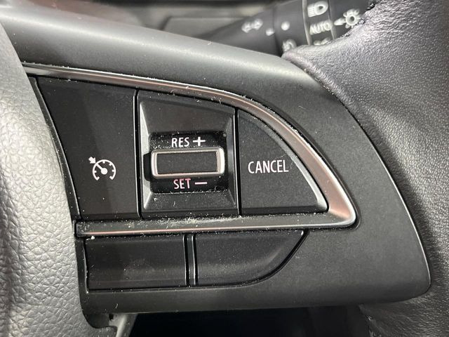 �y�N���[�Y�R���g���[���z�������H�����N���N���s�B�A�N�Z���𗣂��Ă���葬�x�ő��s���ł��A�������^�]���̕��S���y��!�����E�������ȒP�ȃX�C�b�`����Œ����ł��܂��B