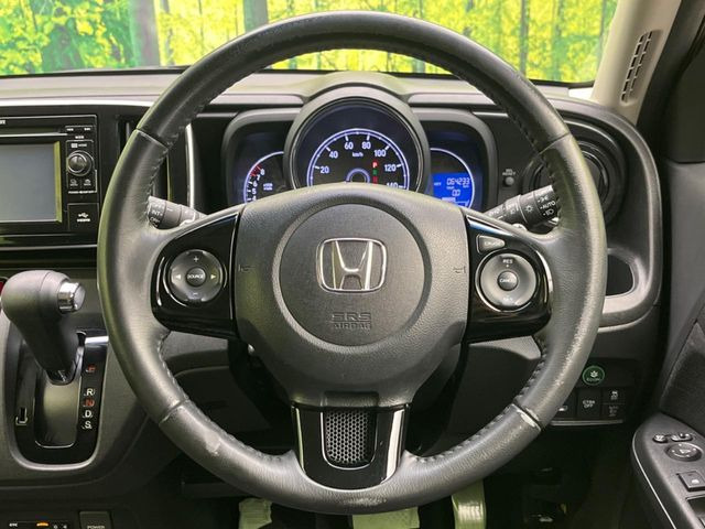 �y�����v�����X�e�A�����O�z�㎿�Ȋv���g�p���邱�ƂŁA��ɂ����������݂ƂĂ��^�]���₷���n���h���ł���