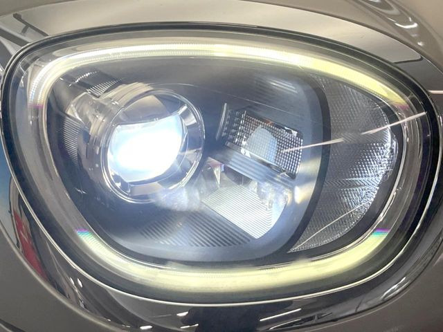 ��LED�w�b�h���C�g:��ԑ��s�����ǍD�Ȏ��E���m�ۂ����S���ĉ^�]�ł��鍂�P�xLED�w�b�h���C�g�𑕔�!�_�����x�������A����d�͂��}�����Ă��܂��B