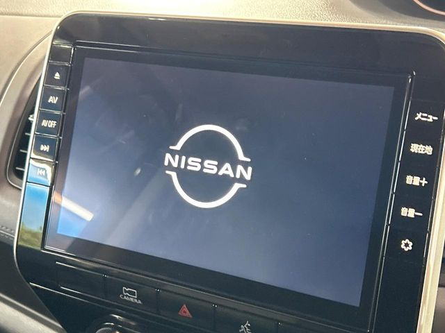 �y����10�^�i�r�z�l�C�̏����i�r�𑕔����Ă���܂��B�i�r�̎g���₷���͂������A�I�[�f�B�I�@�\���[��!�L�����v�◷�s�͂������A�ʋ΂┃�����ȂǕ��i�̃h���C�u���y�����Ȃ�͂���