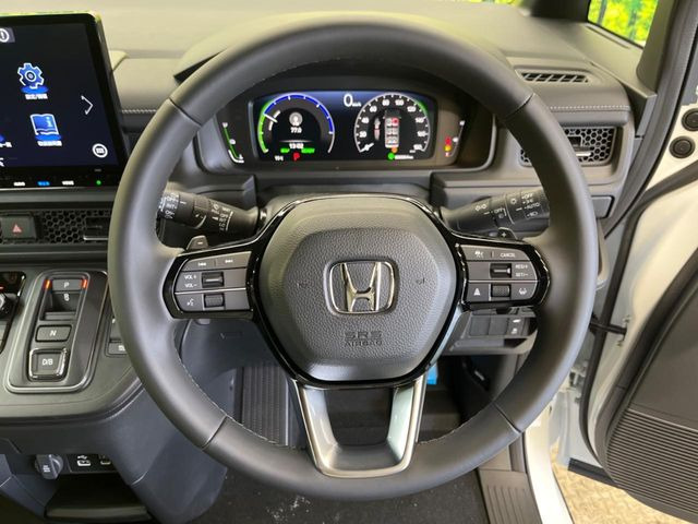 �y�����v�����X�e�A�����O�z�㎿�Ȋv���g�p���邱�ƂŁA��ɂ����������݂ƂĂ��^�]���₷���n���h���ł���